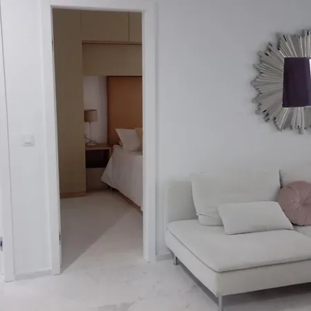 Apartment Naos *